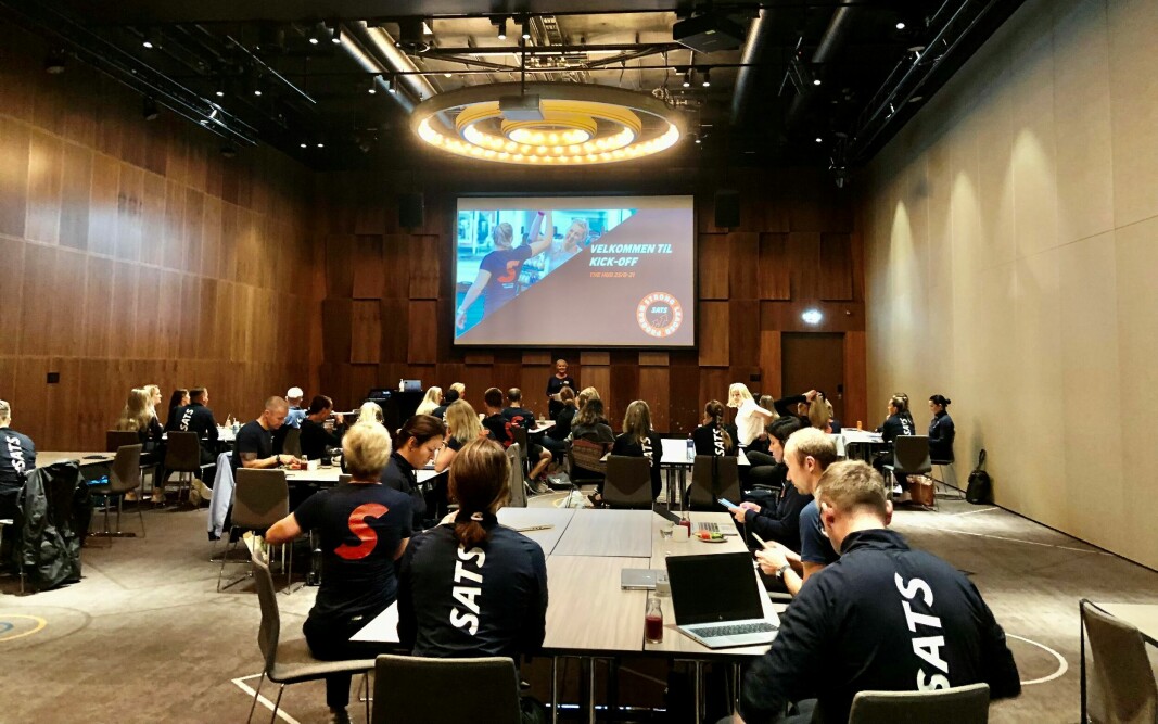 150 center managers in the Nordic region on leadership development with FRONT